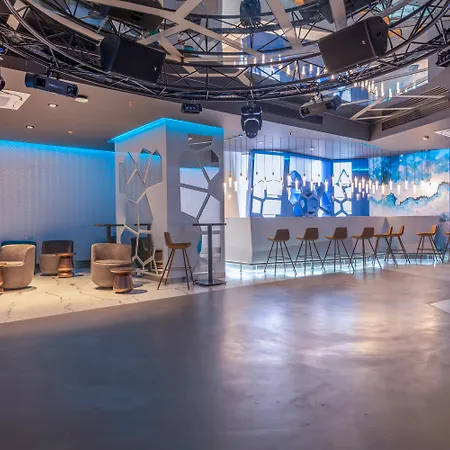 Hotell Calyptus Kirman Premium