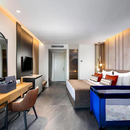 Otel Calyptus Kirman Premium 5*