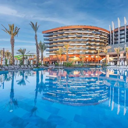 Calyptus Kirman Premium Hotel Side